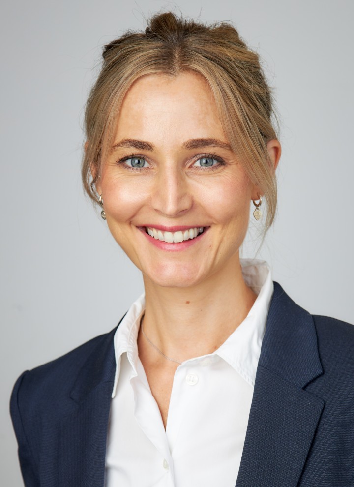 Efthalia Goedeke (HR Business Partner)