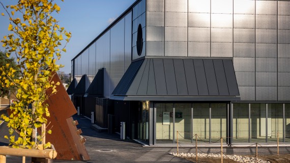 Vue extérieure du suissetec campus à Lostorf (© Ben Huggler) Vue extérieure du suissetec campus à Lostorf (© Ben Huggler)