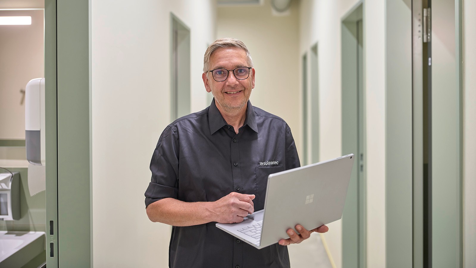 Guido Zwyssig, Responsabile del servizio clienti presso il suissetec Campus (© Ben Huggler) Guido Zwyssig, Responsabile del servizio clienti presso il suissetec Campus (© Ben Huggler)