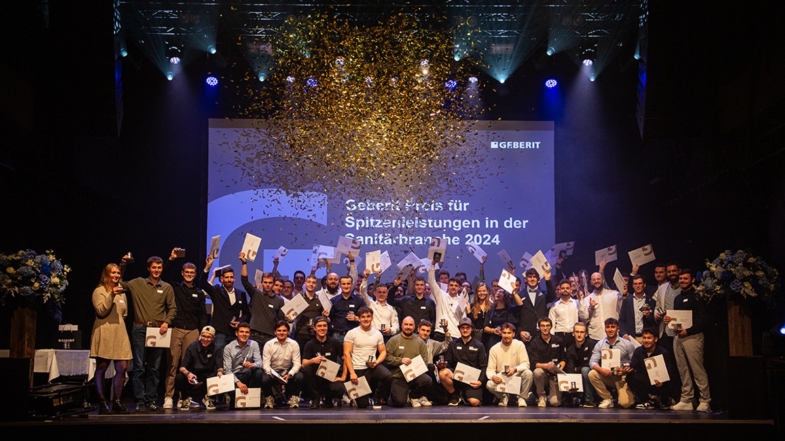 Premio Geberit 2024 foto di gruppo di tutti i vincitori (© Seraina Boner) Premio Geberit 2024 foto di gruppo di tutti i vincitori (© Seraina Boner)