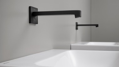 Wandarmatur Brenta in Schwarz matt (© Geberit)