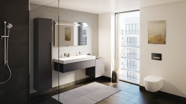 Salle de bains avec série de bain Geberit iCon, écoulements de douche Geberit CleanLine