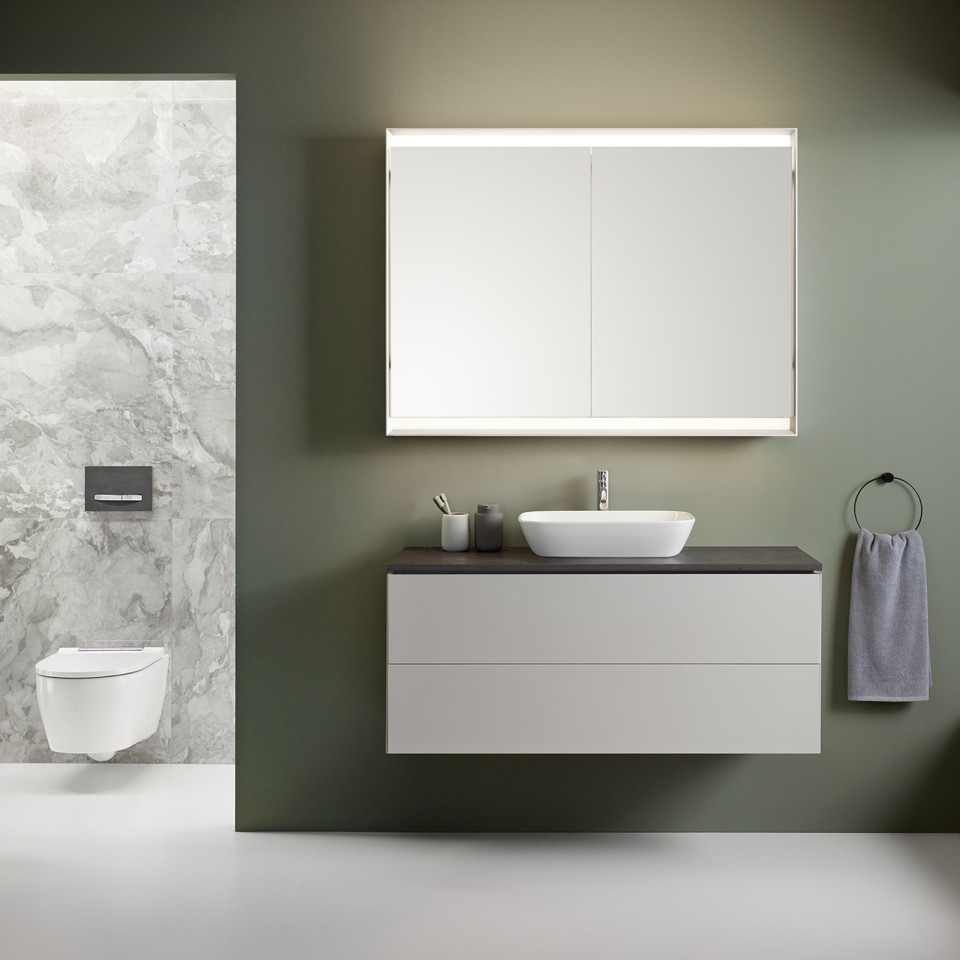 Salle de bains avec plus de place, de propreté et de flexibilité grâce aux produits Geberit ONE