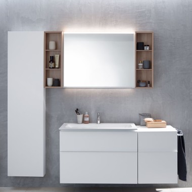 Meuble sous lavabo Geberit iCon avec armoire latérale, armoire haute et étagères