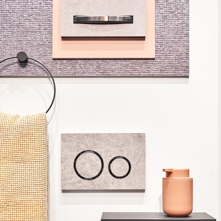 Le mélange de matériaux dans la salle de bains assure un confort accru Le mélange de matériaux dans la salle de bains assure un confort accru