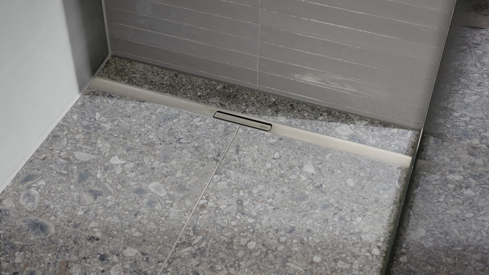 Die neue CleanLine30 in Edelstahl gebürstet Die neue CleanLine30 in Edelstahl gebürstet