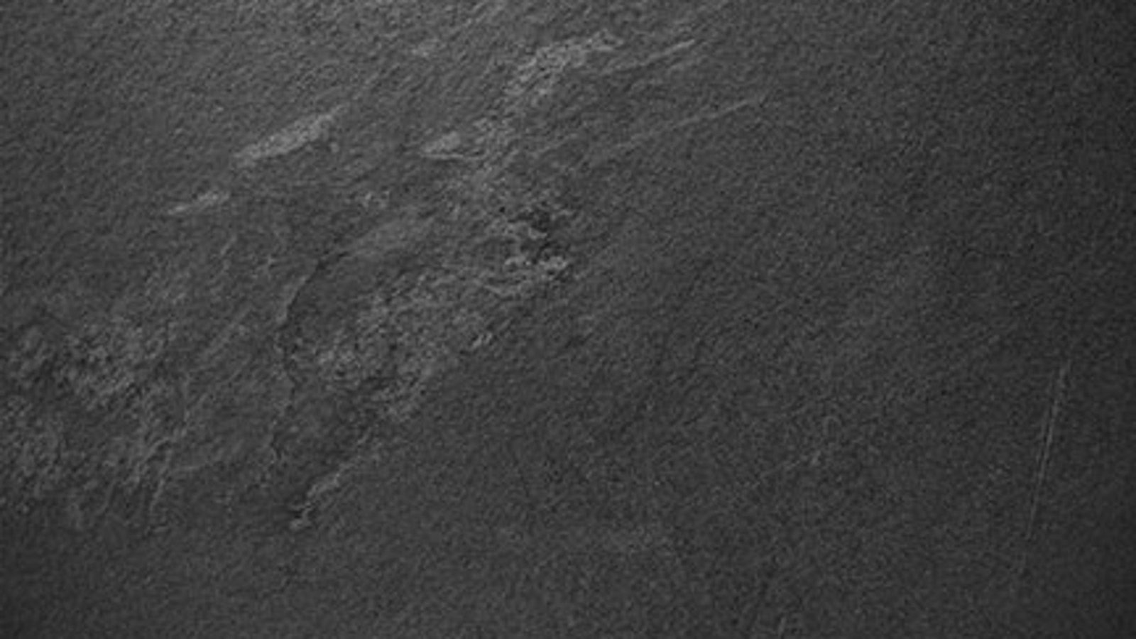Monolith, revêtement frontal grès aspect ardoise Monolith, revêtement frontal grès aspect ardoise