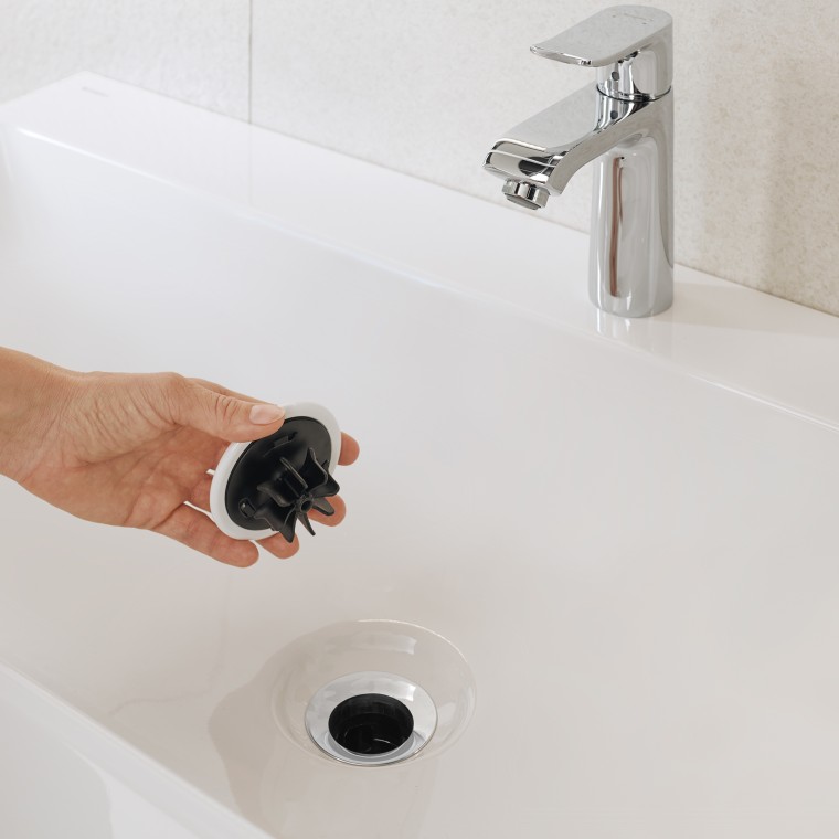 Cache d’évacuation verticale avec filtre à cheveux