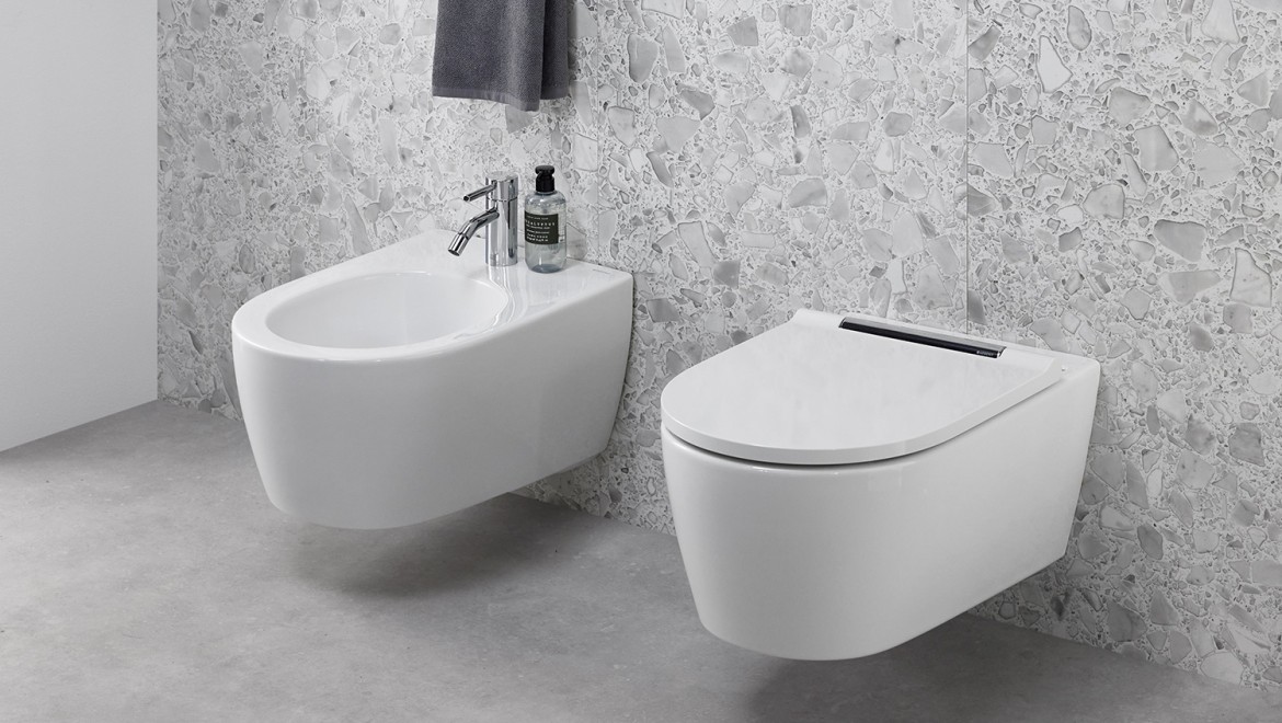 Blick in ein Bad mit Geberit ONE WC und Bidet Blick in ein Bad mit Geberit ONE WC und Bidet