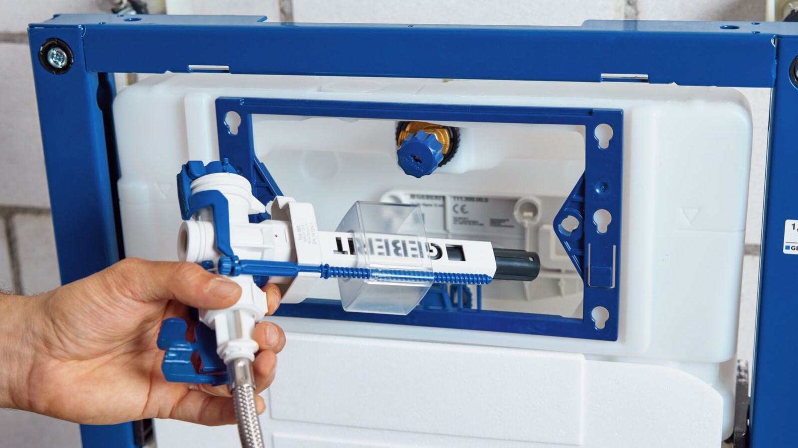 Geberit DuoFix e rubinetto a galleggiante Geberit tipo 383 per cassetta di risciacquo Geberit DuoFix e rubinetto a galleggiante Geberit tipo 383 per cassetta di risciacquo