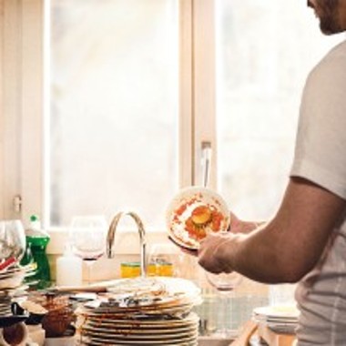 Stoviglie sporche in cucina