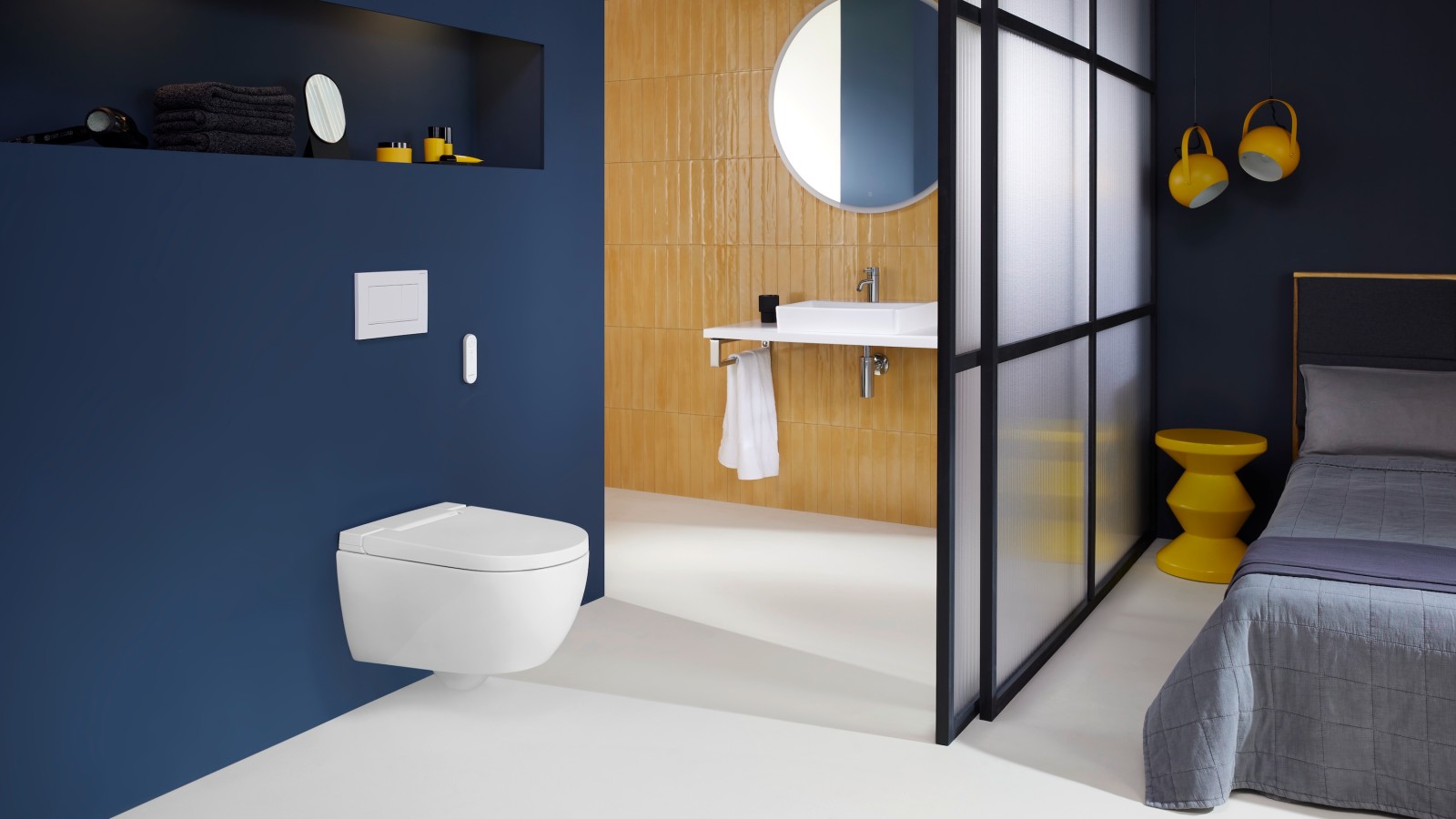 Geberit AquaClean Alba con placca di comando Sigma30 Geberit AquaClean Alba con placca di comando Sigma30
