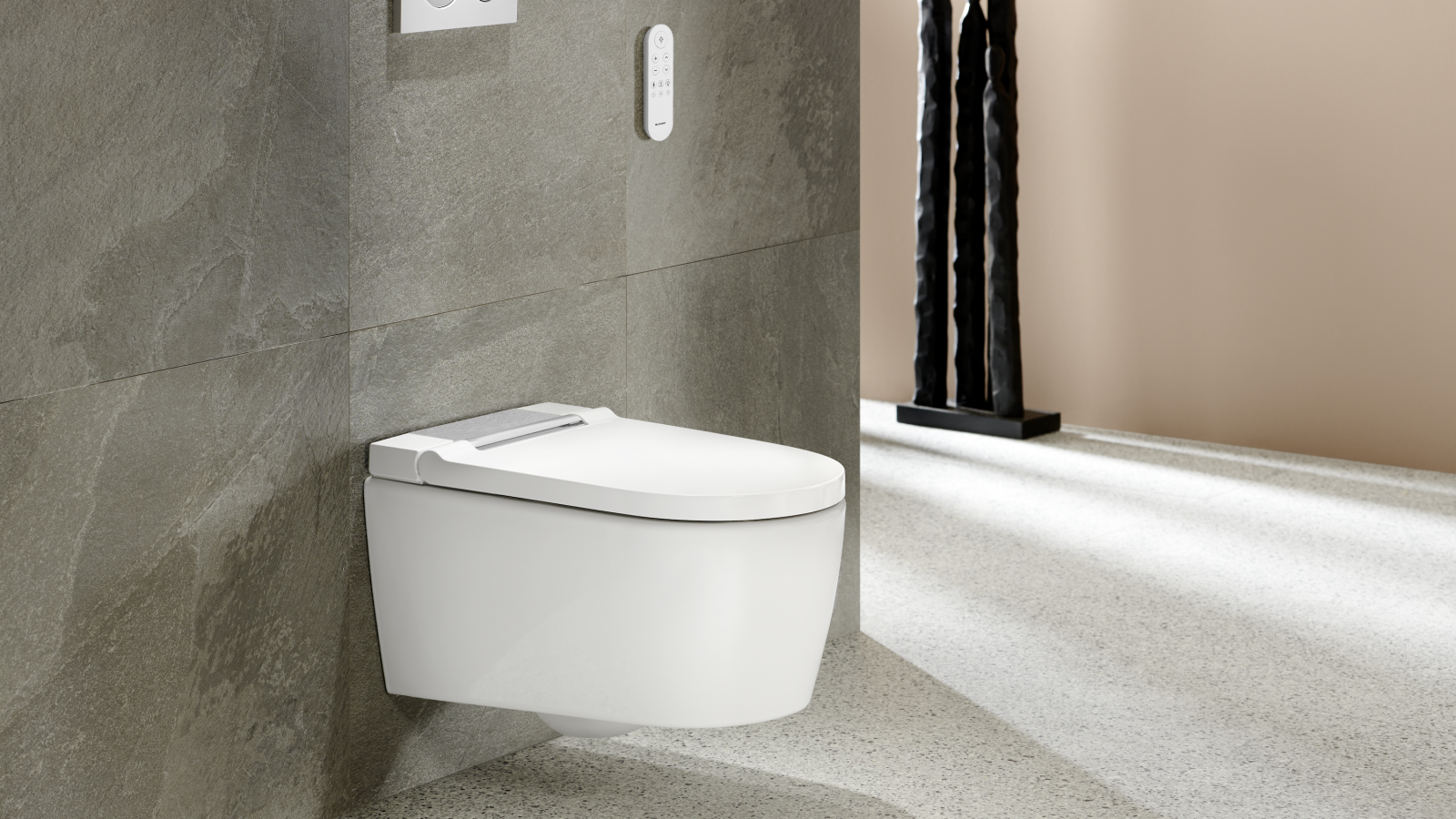 Geberit AquaClean Sela in bianco con placca di comando Sigma20