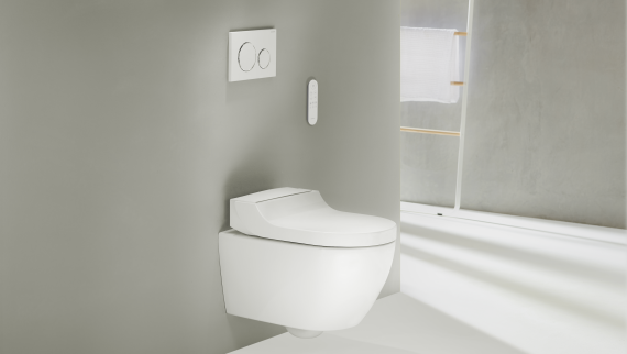 Dusch-WC Geberit AquaClean Tuma mit flexiblem Aufsatz Dusch-WC Geberit AquaClean Tuma mit flexiblem Aufsatz