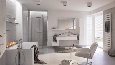Salle de bains claire ton sur ton