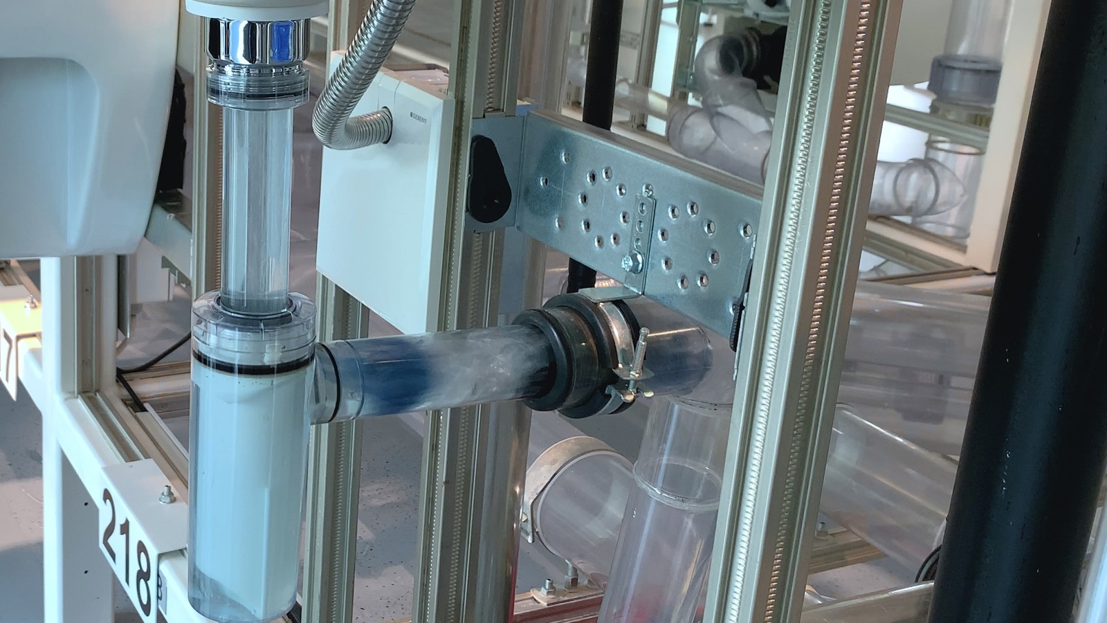 L’ostruzione si dissolve e viene lavata via L’ostruzione si dissolve e viene lavata via