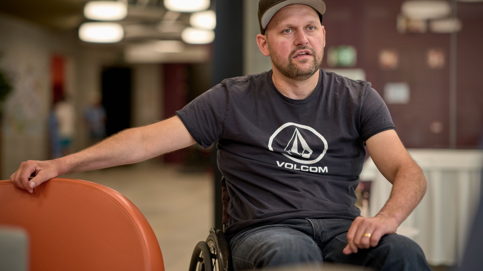 Durante la chiacchierata con Peter Roos presso il Centro svizzero per paraplegici di Nottwil (© Ben Huggler) Durante la chiacchierata con Peter Roos presso il Centro svizzero per paraplegici di Nottwil (© Ben Huggler)