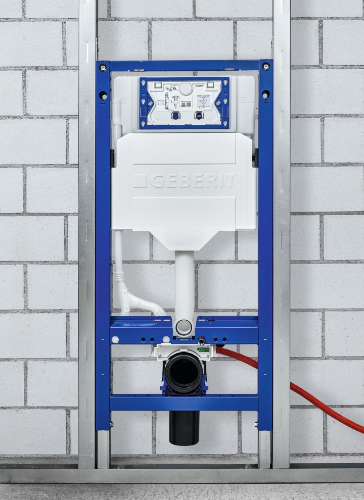 Allacciamento elettrico integrato nell'elemento per WC sospeso tramite Geberit Power & Connect Box