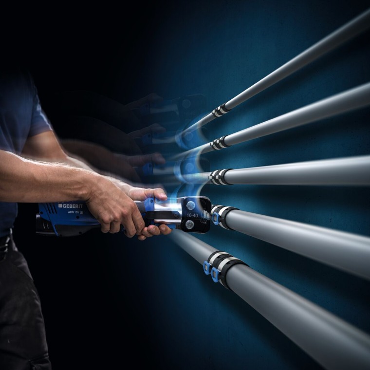 FlowFit richiede solo 2 ganasce a morsa per tubi di qualunque diametro FlowFit richiede solo 2 ganasce a morsa per tubi di qualunque diametro