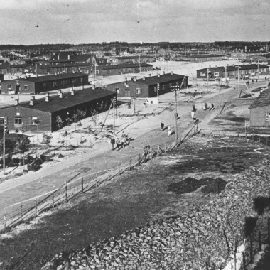 Das Gelände des grössten dänischen Flüchtlingslagers für deutsche Kriegsvertriebene (© Blåvandshuk Local History Archive) Das Gelände des grössten dänischen Flüchtlingslagers für deutsche Kriegsvertriebene (© Blåvandshuk Local History Archive)