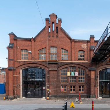 Das Industriegebäude ist ein Wahrzeichen Helsinkis (© Kansallis Teatteri) Das Industriegebäude ist ein Wahrzeichen Helsinkis (© Kansallis Teatteri)