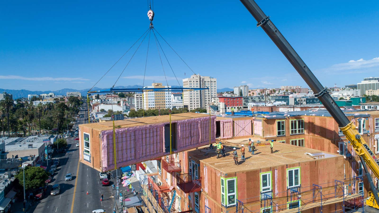 I progetti di edifici prefabbricati creano spazi abitativi accessibili nei centri urbani. (© Geberit) I progetti di edifici prefabbricati creano spazi abitativi accessibili nei centri urbani. (© Geberit)