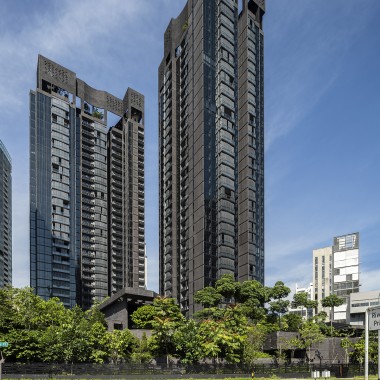 Die Hochhäuser auf dem Martin Modern Areal kombinieren die beiden wertvollen Ressourcen in der dichtbesiedelten Metropole Singapur: Platz und Natur (© Darren Soh)