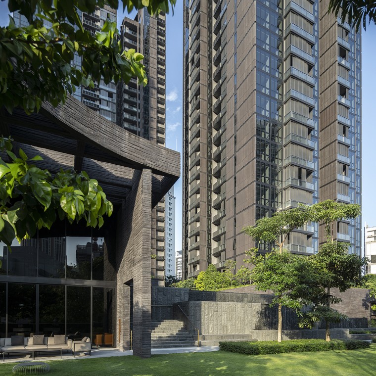 Avec leurs 30 étages, les deux tours d'habitation du Martin Modern Areal s'élancent dans la skyline de Singapour. (© Darren Soh) Avec leurs 30 étages, les deux tours d'habitation du Martin Modern Areal s'élancent dans la skyline de Singapour. (© Darren Soh)