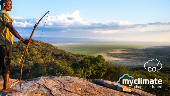 Yaeda-Valley, Tanzania-Hadza-on-Gideru-Rock mit myclimate und CO2