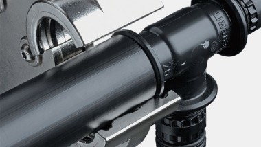 Die Pressbackenführung verhindert falsches Ansetzen bei Geberit Mepla