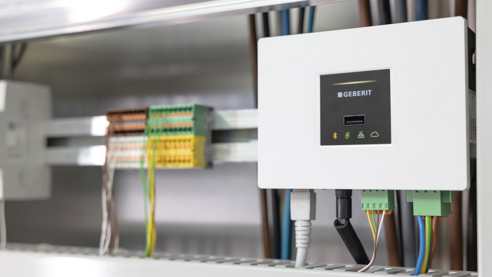 Installazione del Geberit Gateway direttamente nell'armadio elettrico Installazione del Geberit Gateway direttamente nell'armadio elettrico