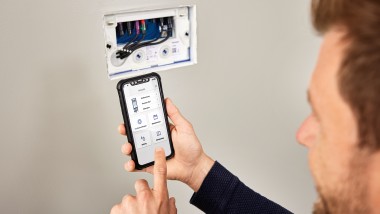 Impostazione del risciacquo igienico Geberit HS30 nella cassetta di risciacquo ad incasso tramite la Geberit Control App