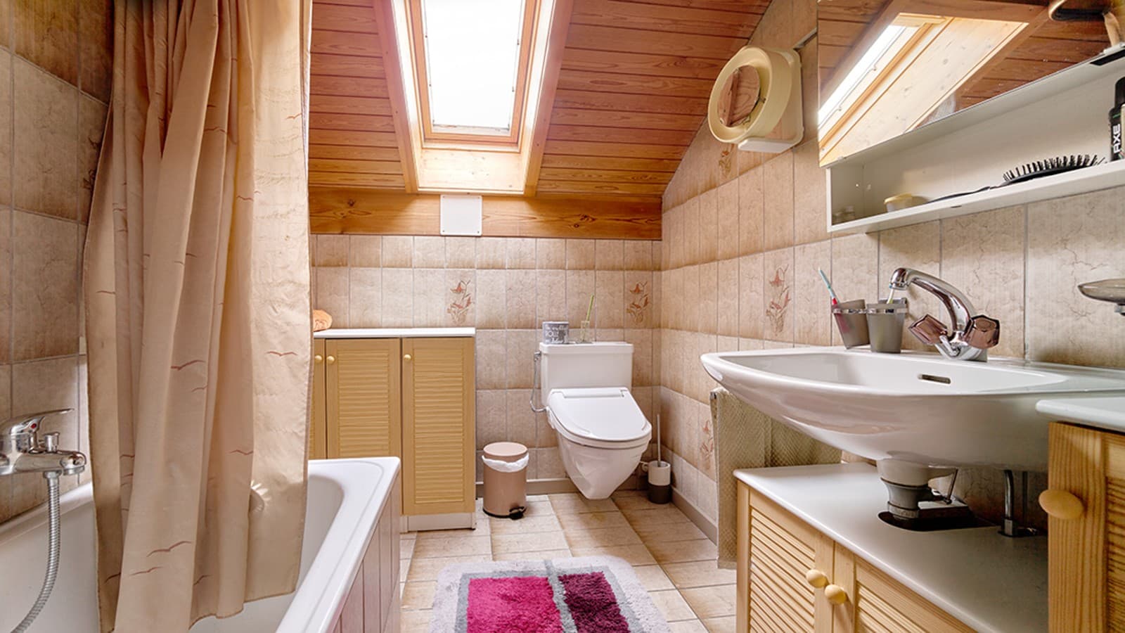 Ristrutturazione del bagno famiglia Mahler (prima) Ristrutturazione del bagno famiglia Mahler (prima)