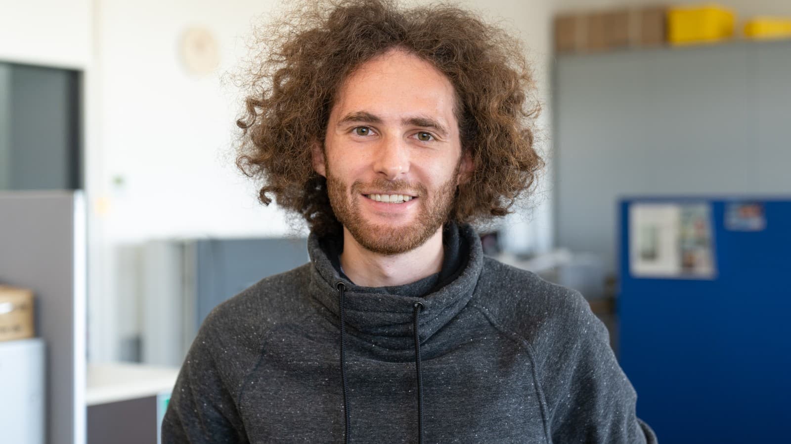 Lukas Winet Lukas Winet