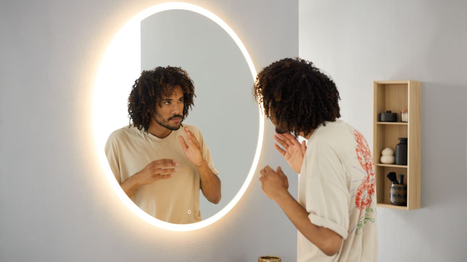 Miroir rond Option 90 cm (© Geberit) Miroir rond Option 90 cm (© Geberit)