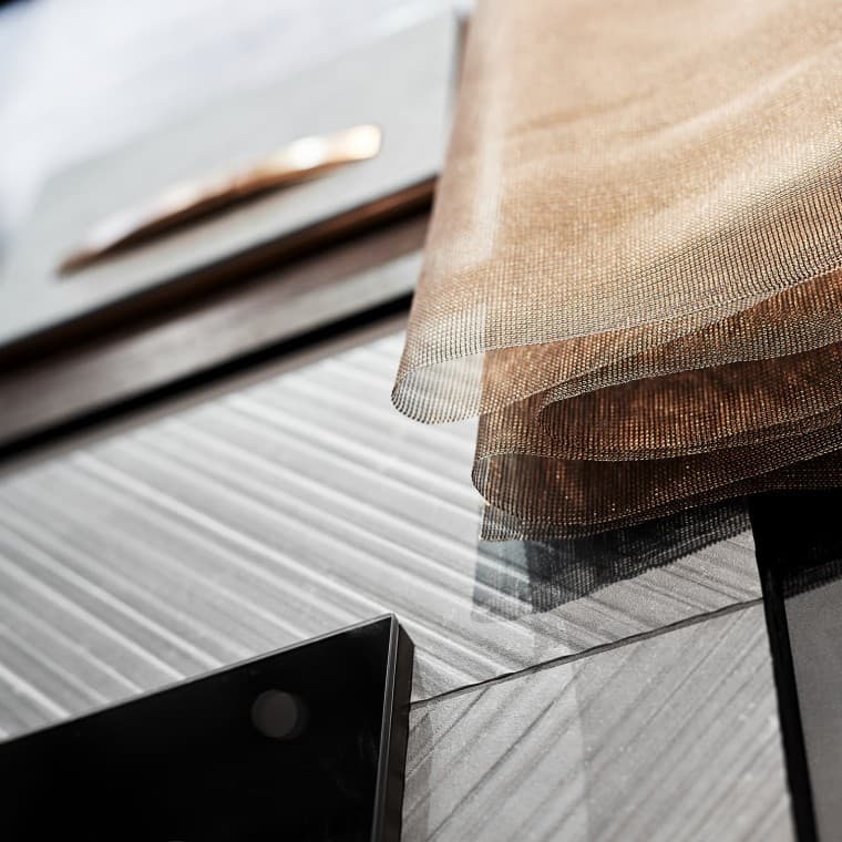 La placca di comando Sigma 50 con tasti di comando in oro rosso La placca di comando Sigma 50 con tasti di comando in oro rosso