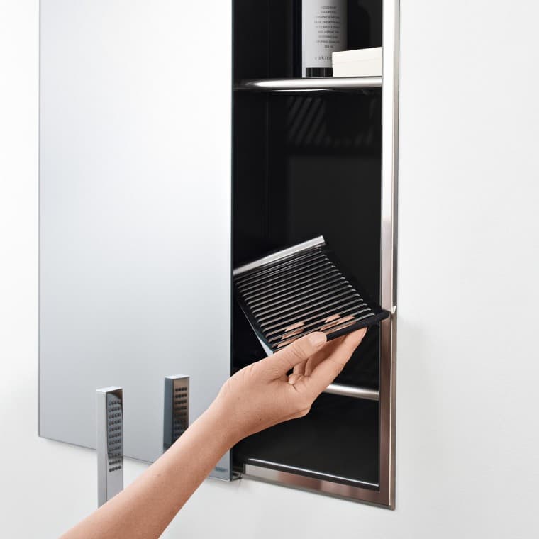 Nicchia portaoggetti color terra d’ombra Nicchia portaoggetti color terra d’ombra