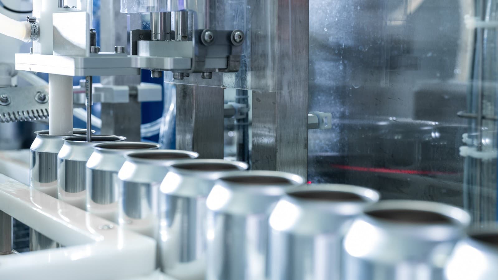 Nell'industria alimentare, le tubazioni Geberit vengono utilizzate, oltre che per l’acqua potabile, anche per gas e liquidi.