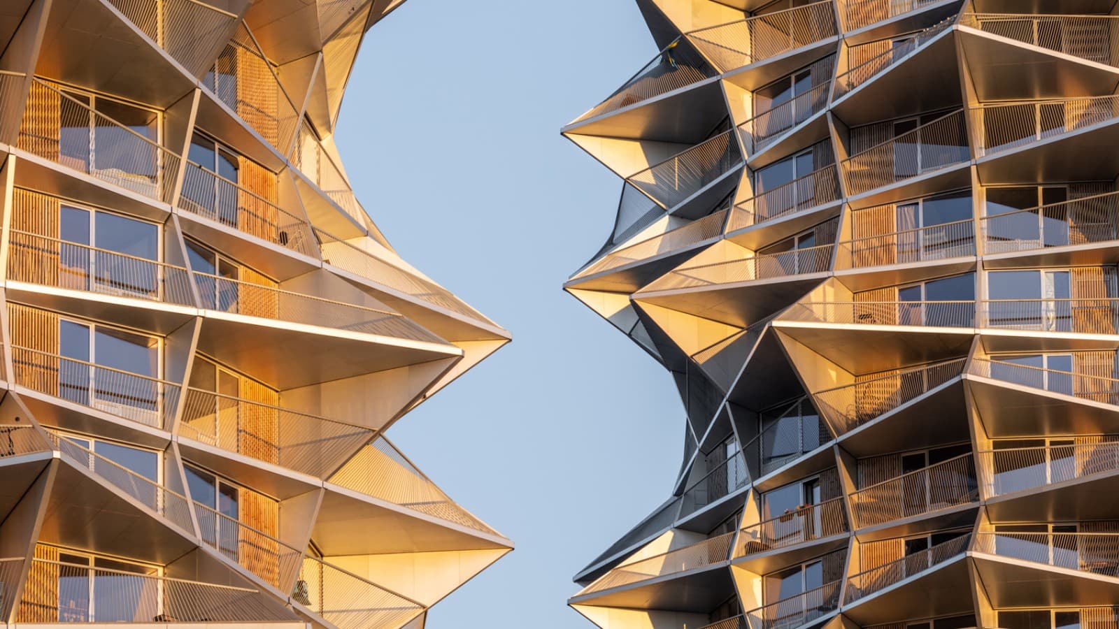 Ogni micro-appartamento dispone di un proprio balcone (© Rasmus Hjortshøj) Ogni micro-appartamento dispone di un proprio balcone (© Rasmus Hjortshøj)