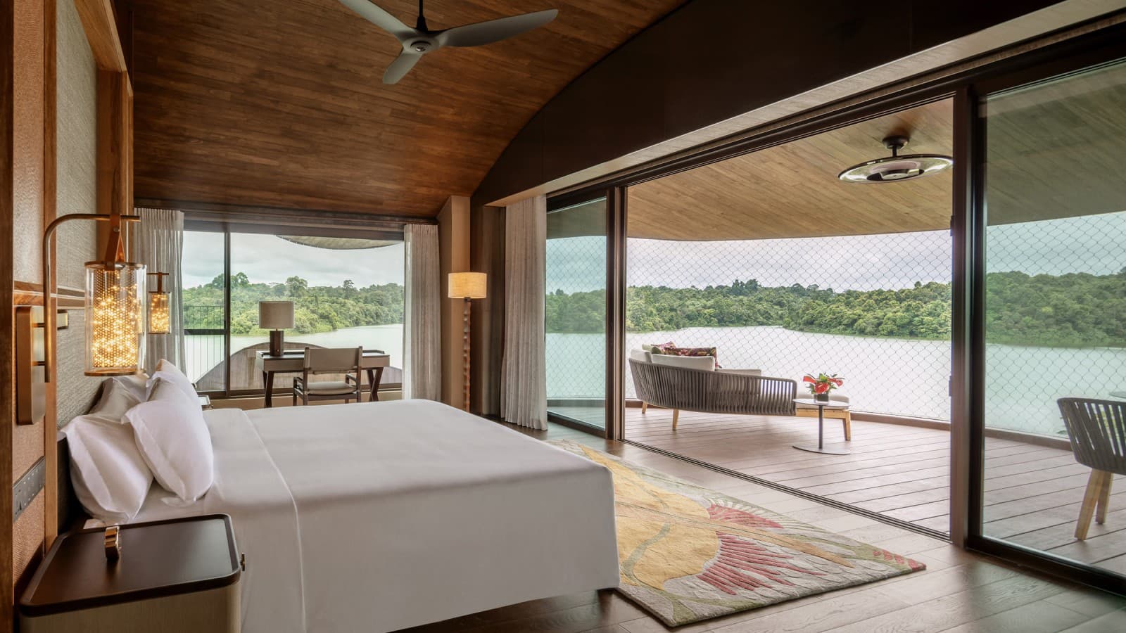 La vue depuis les maisons dans les arbres s’ouvre sur les étendues d’eau et la forêt vierge. (© Banyan Tree) La vue depuis les maisons dans les arbres s’ouvre sur les étendues d’eau et la forêt vierge. (© Banyan Tree)