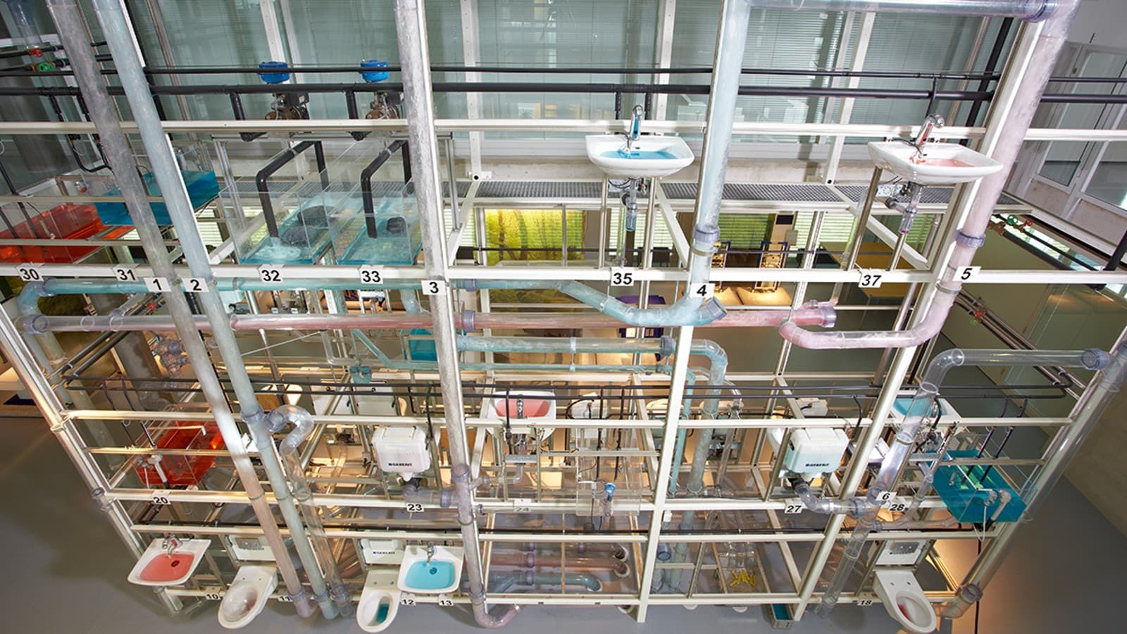 Tour d'écoulement des eaux usées Geberit Tour d'écoulement des eaux usées Geberit