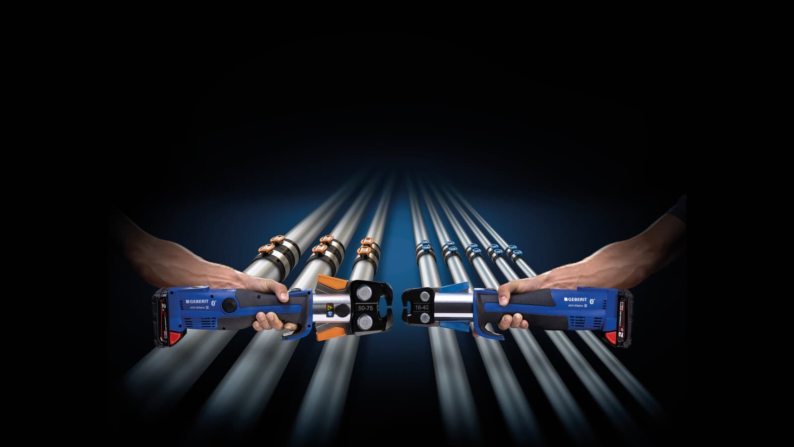 Sertissage efficace des conduites Geberit grâce à la gamme compacte de machines adaptée à toutes les applications Sertissage efficace des conduites Geberit grâce à la gamme compacte de machines adaptée à toutes les applications