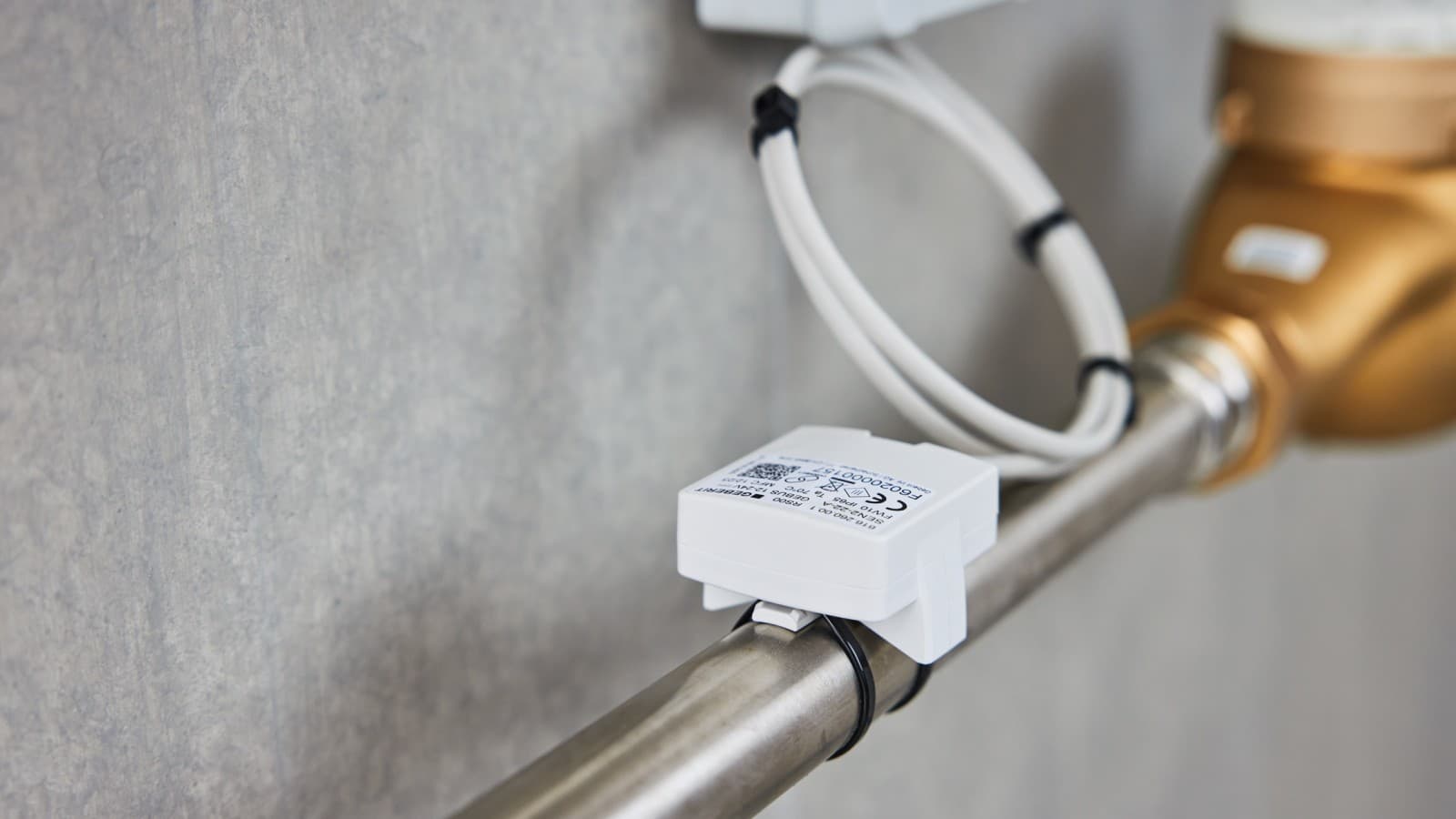 Surveillance des températures et des débits volumiques avec le capteur Geberit pour GEBUS Surveillance des températures et des débits volumiques avec le capteur Geberit pour GEBUS